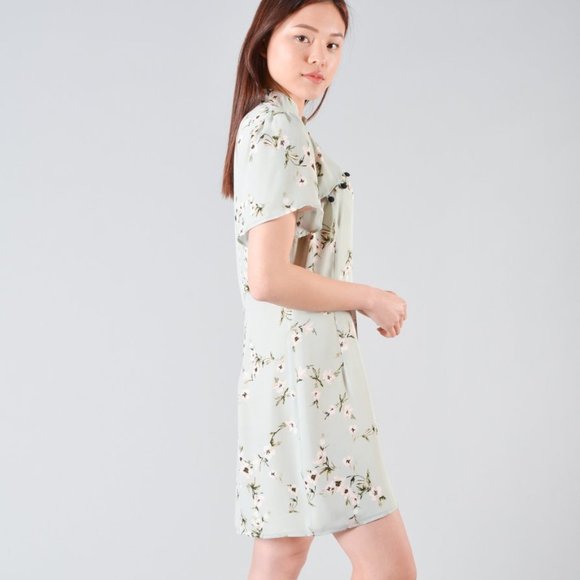 STONE COLD FOX MINT FLORAL S/S DRESS - Picture 2 of 4